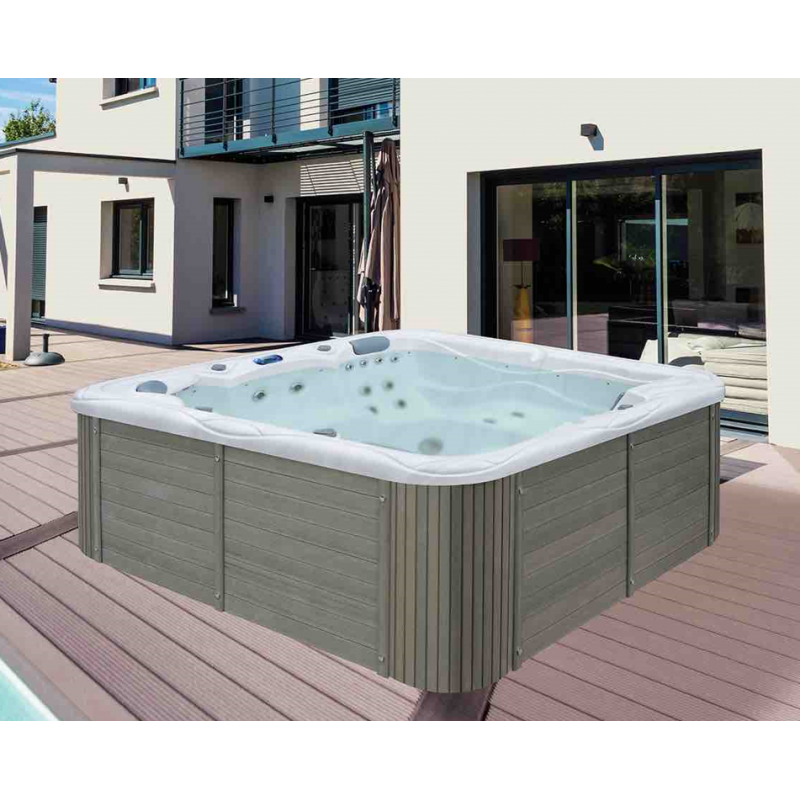 Spa ML650 - 5 places.