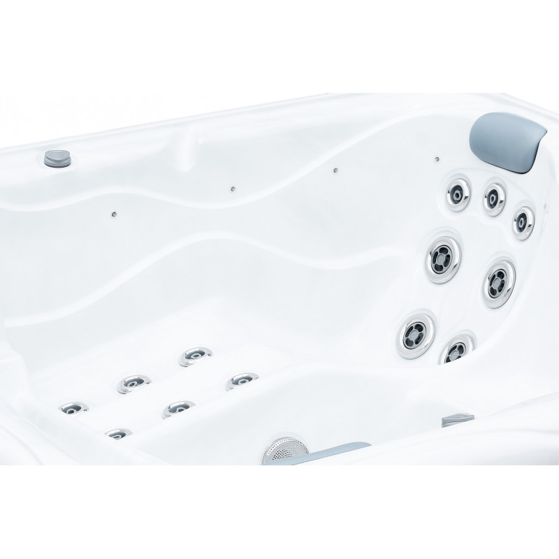 Spa ML650 - 5 places.